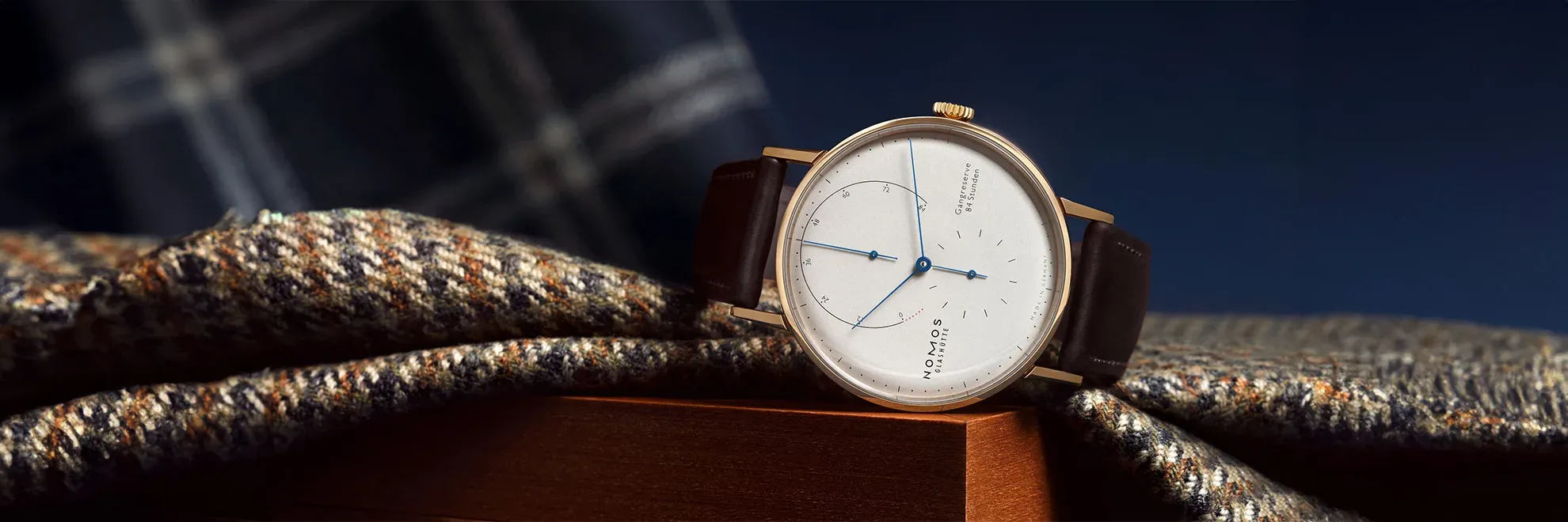 Nomos Glashütte — Querformat 2